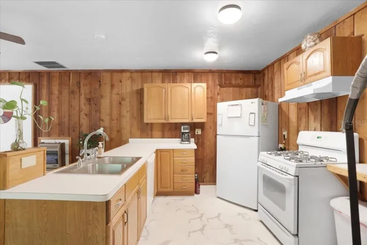 Apartment Kitchen