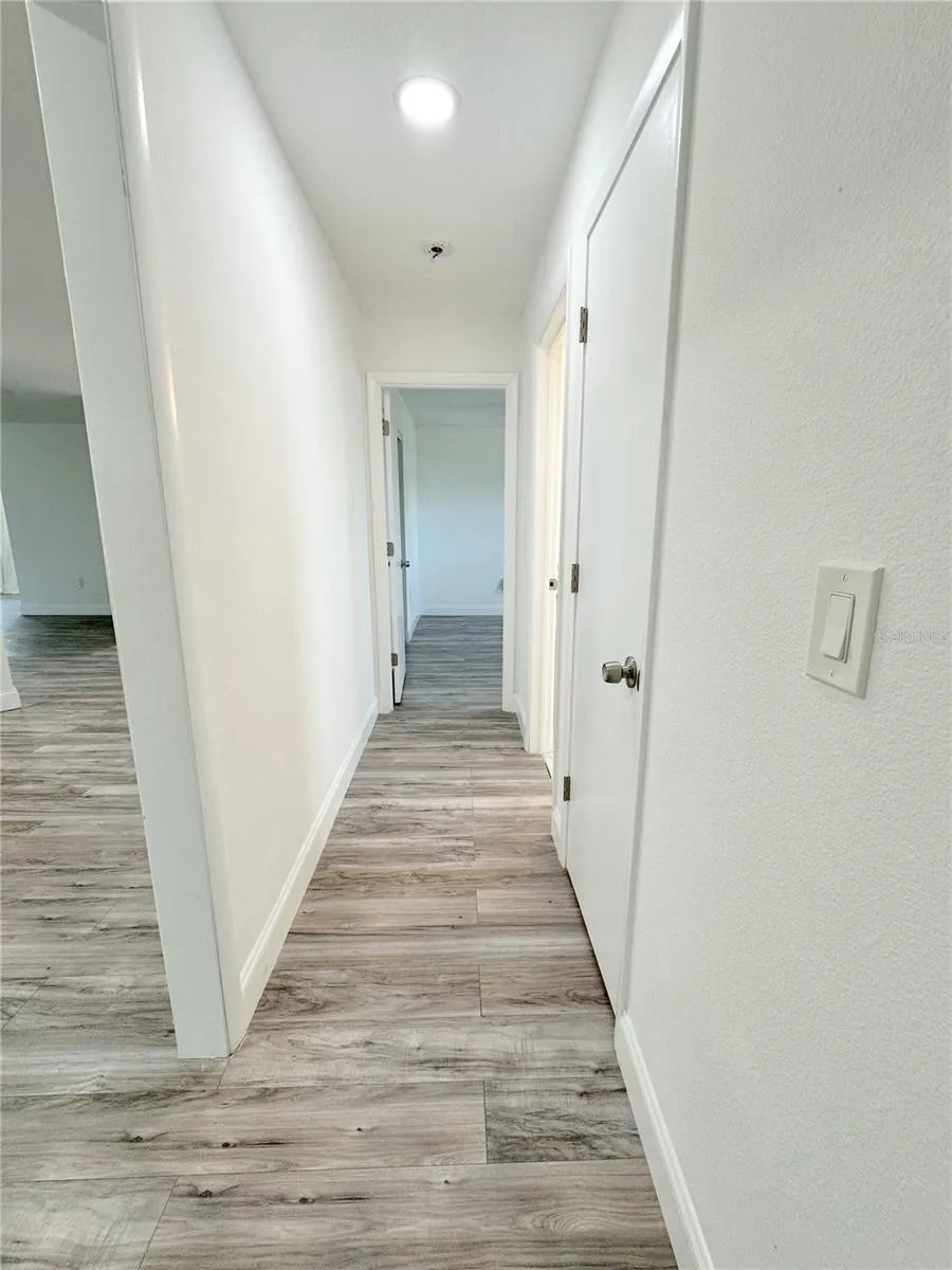 Hallway between bedrooms