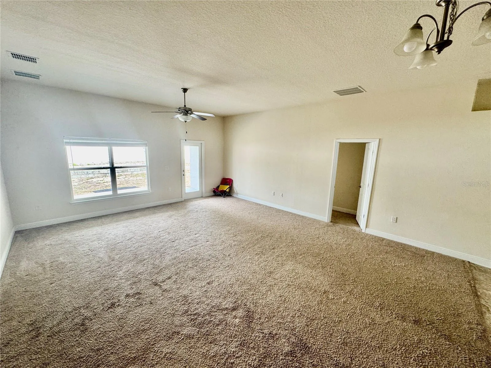 LIVING/DINING COMBO