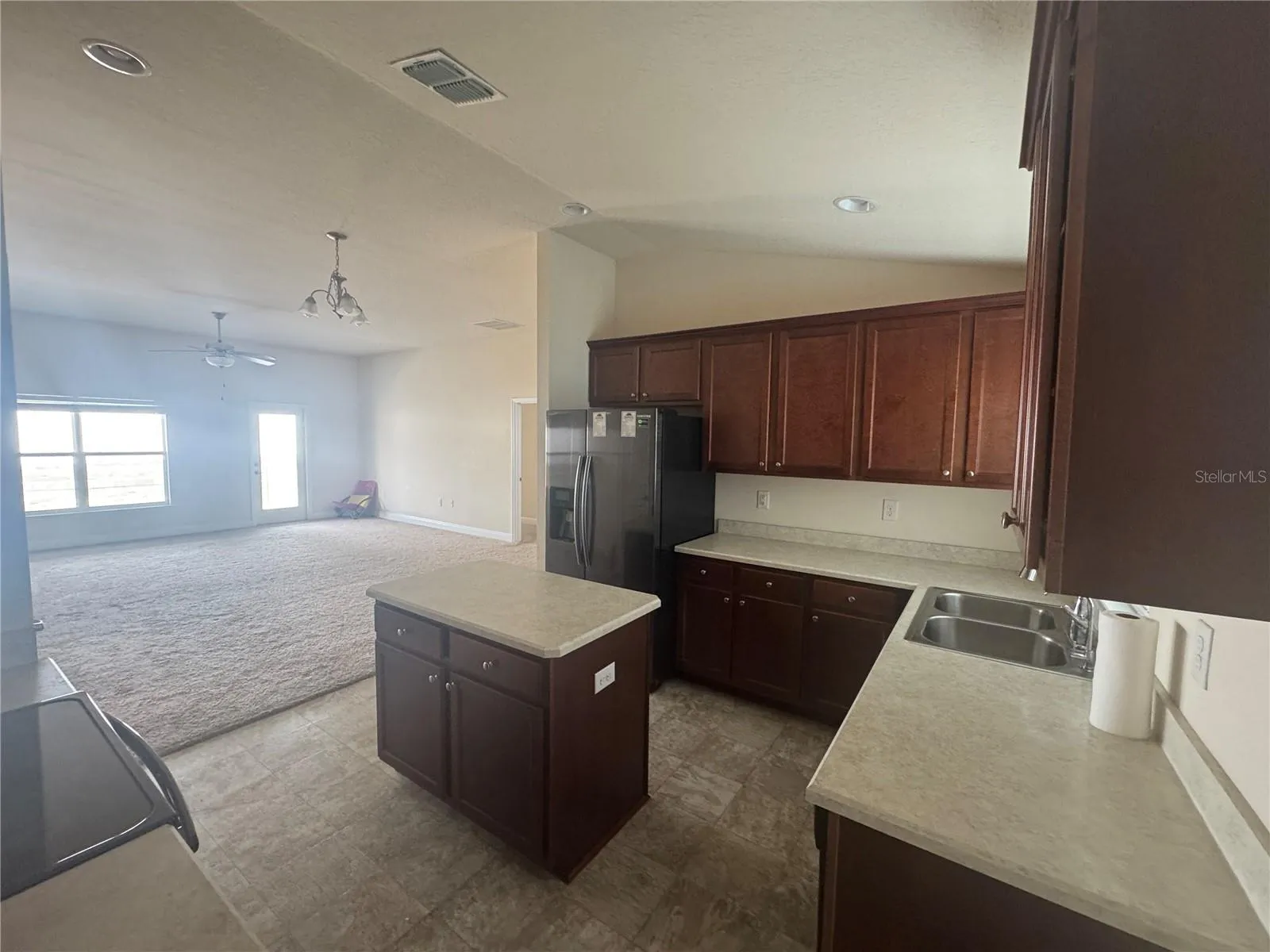 KITCHEN VIEWS