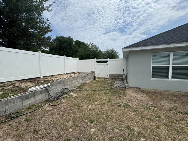 REAR SIDE VIEWS