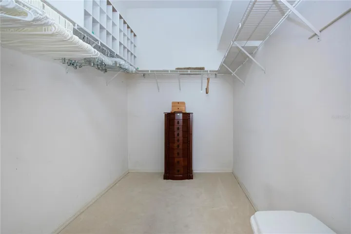 Walk in closet