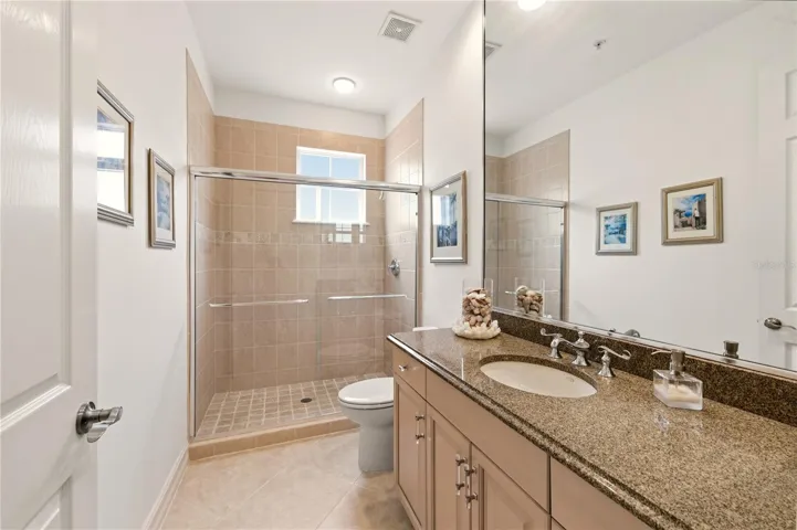 Guest full bath