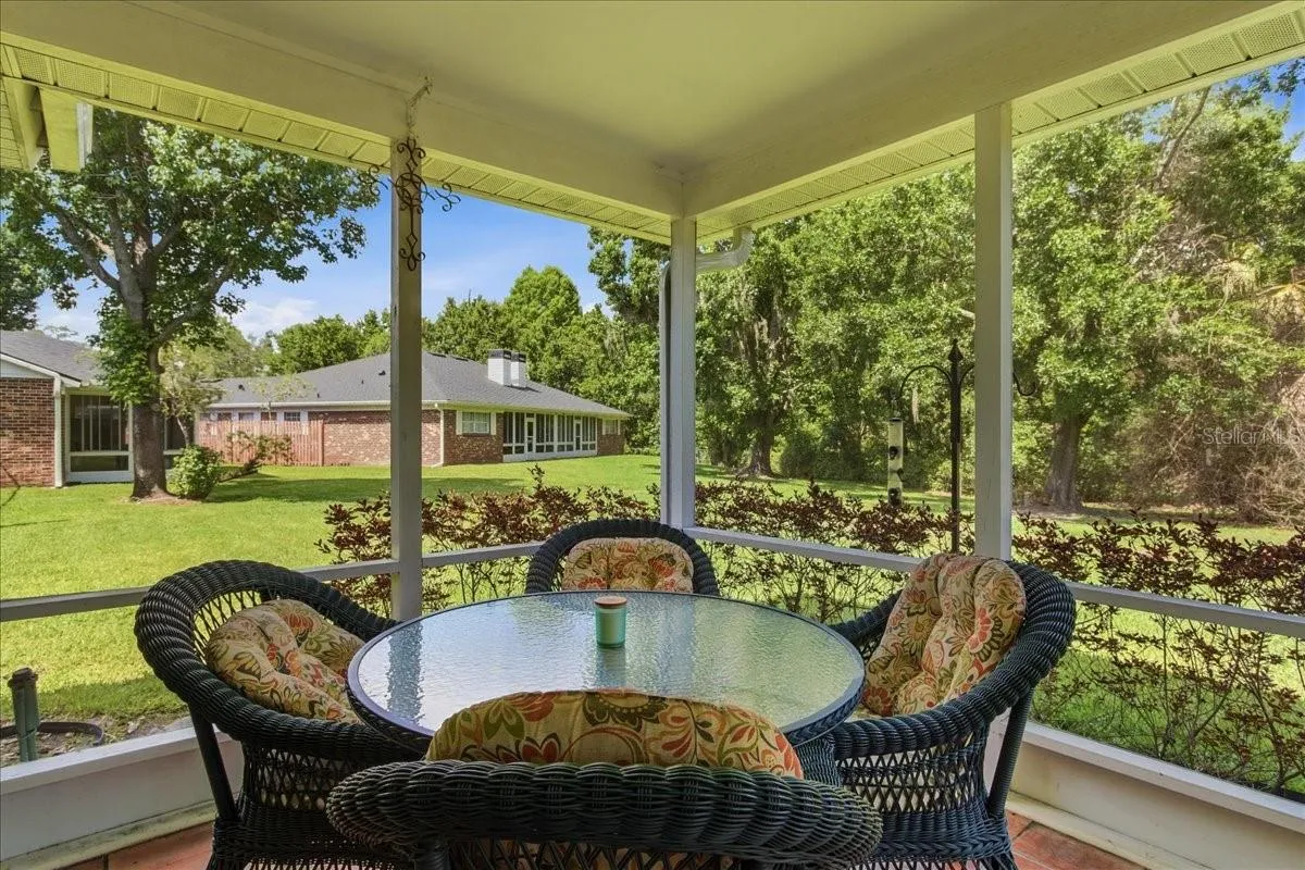 Covered screened patio - 180 degree view