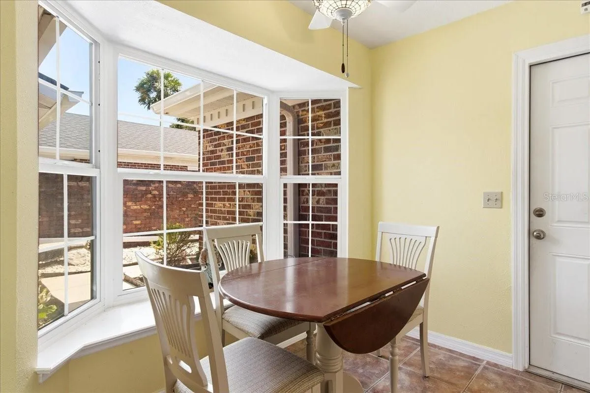 Breakfast nook