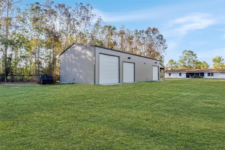 Garage/Workshop