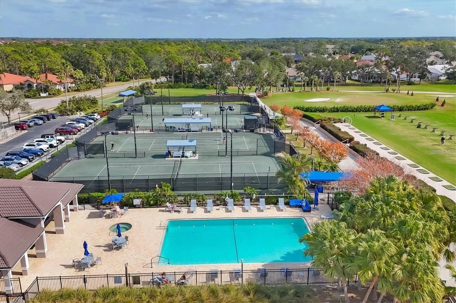CLUB POOL &amp; TENNIS COURTS