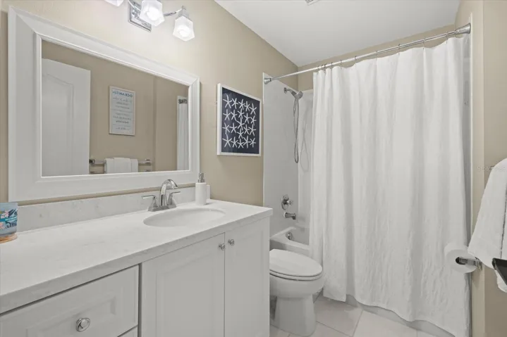 2ND BATHROOM WITHTUB/SHOWER & MARBLE VANITY
