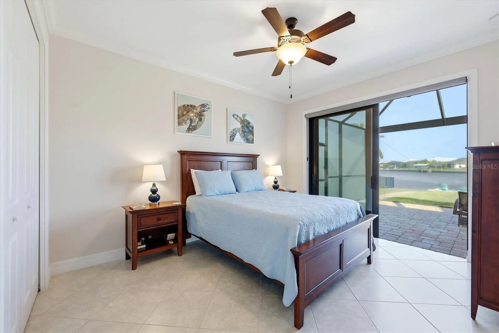 Guest Bedroom with Lanai Access