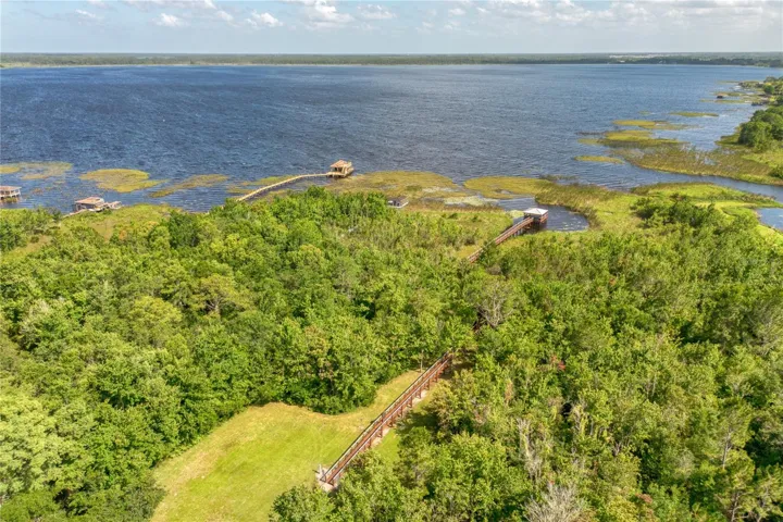 Private access to Lake Hart with a beautiful boardwalk, and covered fishing pier