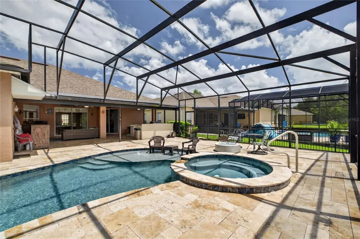 Lanai is enclosed with mosquito screen