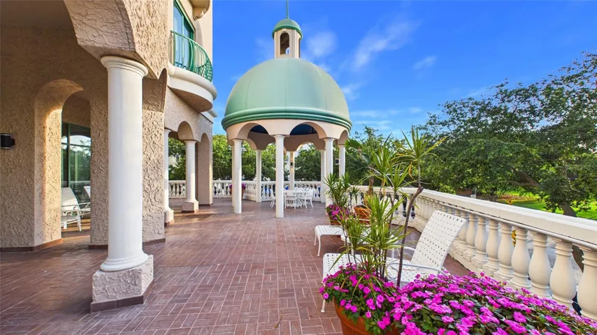 Gazebo on 2nd floor