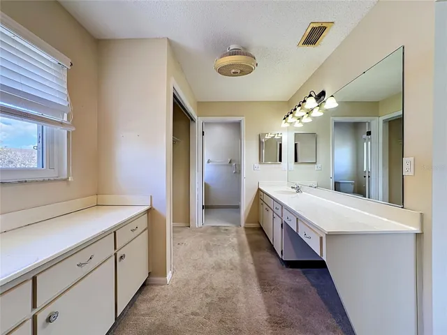 Primary En Suite