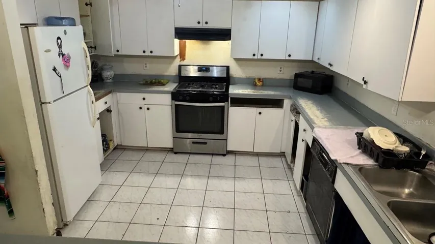 Kitchen 2