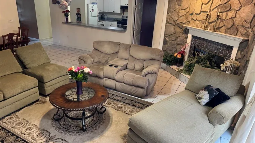 Family room 7