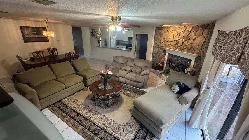 Family room 8