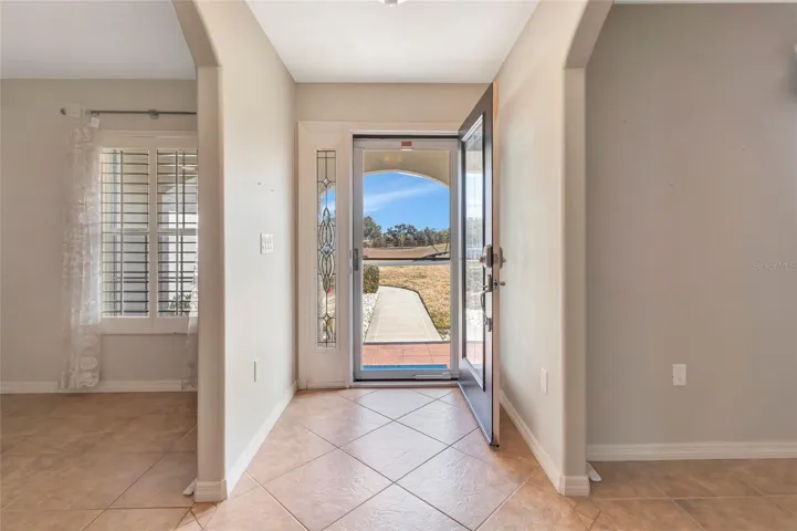 View as you head toward front door to exit