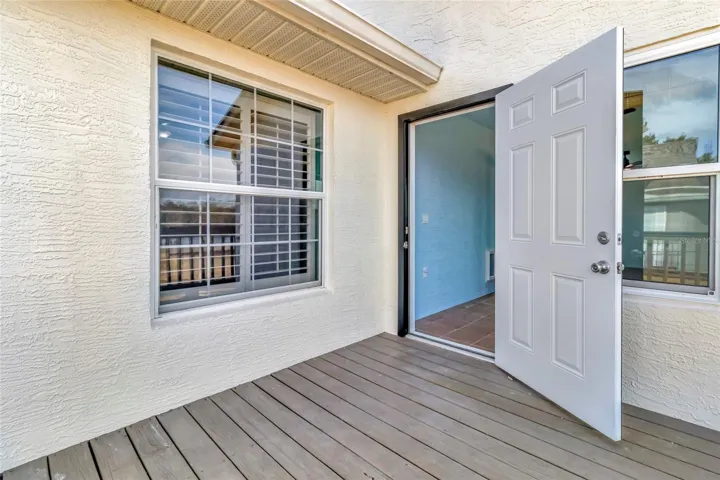 Exterior door from Rear Florida room leading to rear porch