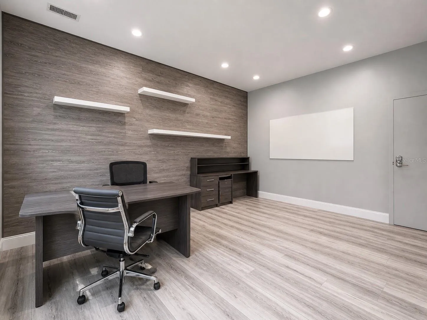 Photo1 Offices