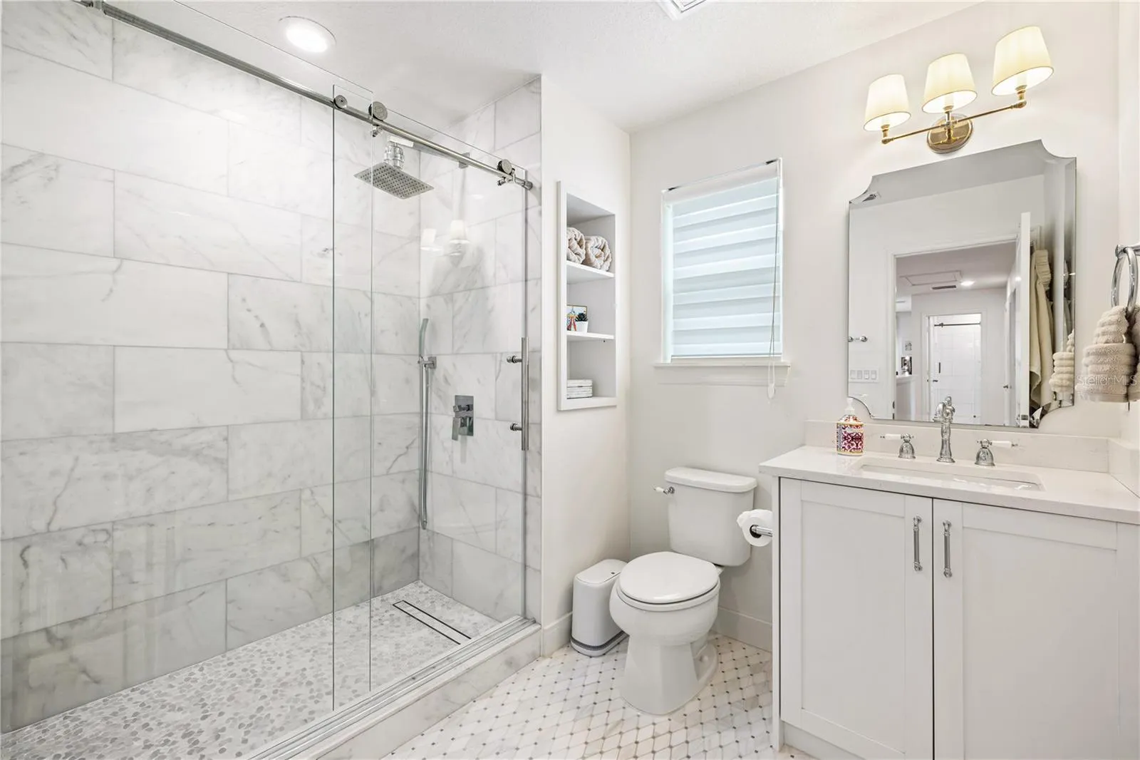 Bathroom 3.