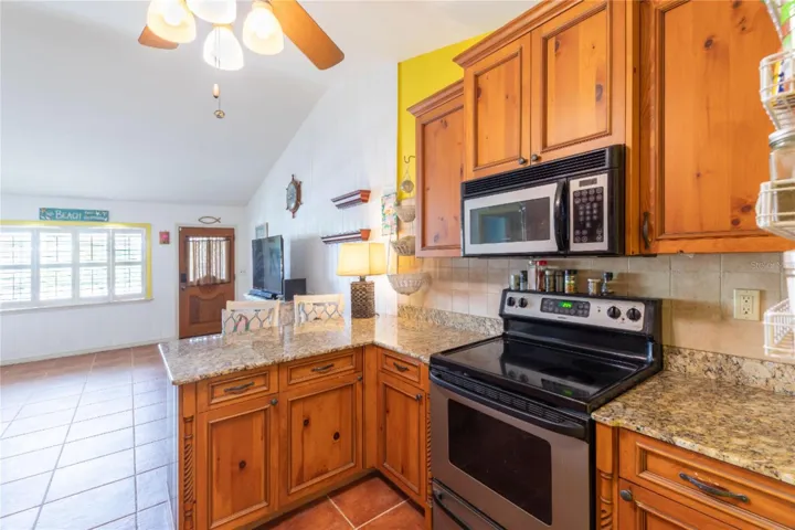 Granite countersStainless Steel appliances