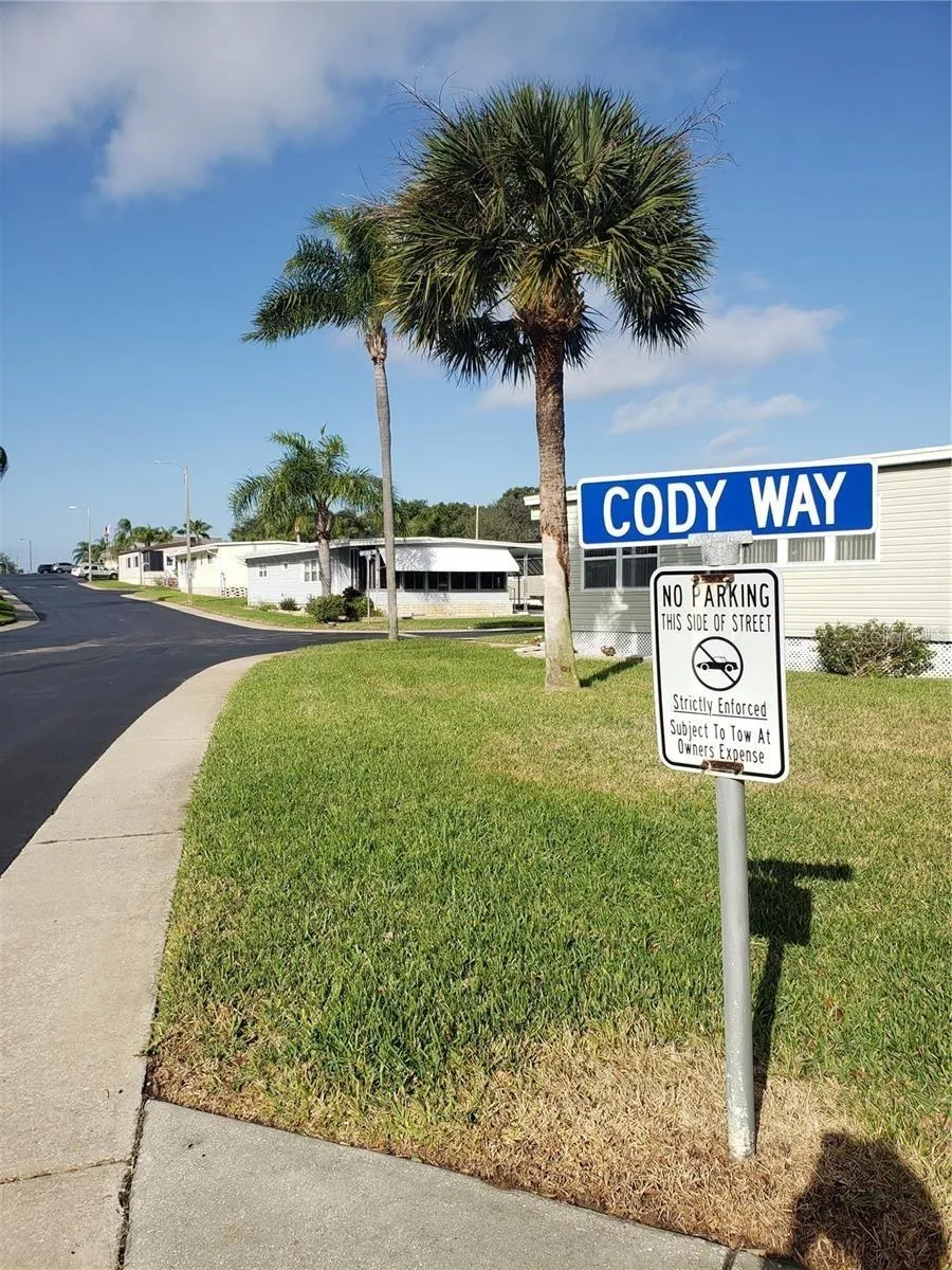Cody Way (private walkway to Cody's Roadhouse)