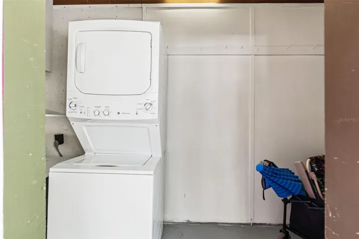 Manatee Unit B Utility Room