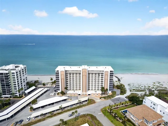 633 Alhambra Rd, Unit 205, Venice FL 34285