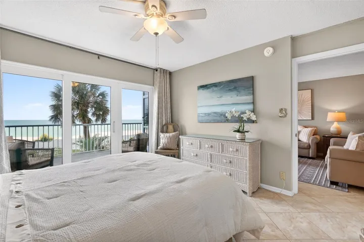 633 Alhambra Rd, Unit 205, Venice FL 34285
