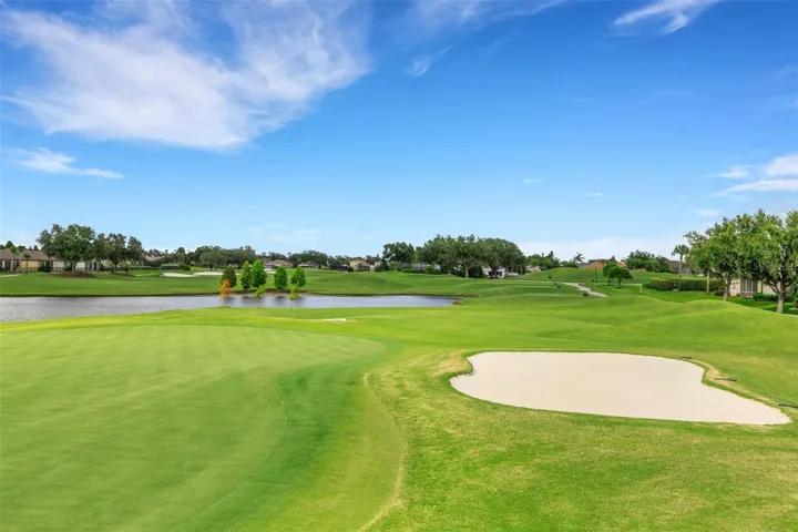 The views never end and all is maintained to resort-like perfection.
