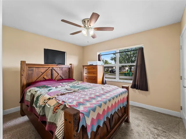 Bedroom_21915CalvinLn_PortCharlotte_NaturalLight.jpg