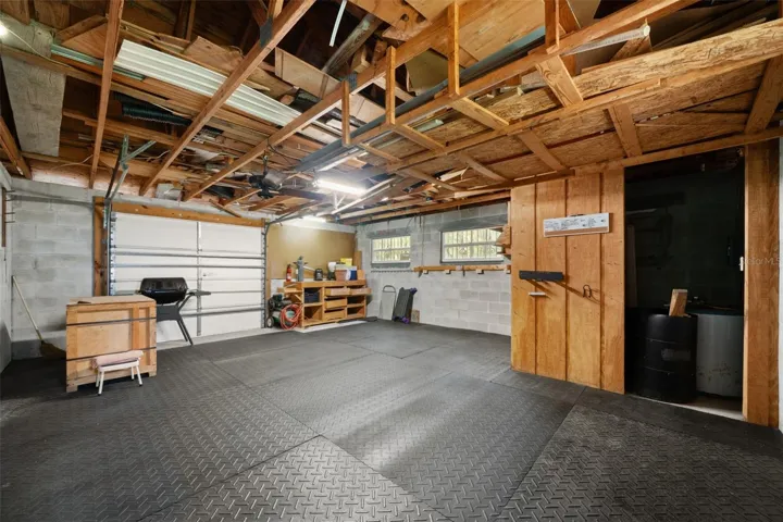 Detached garage/worshop/gym