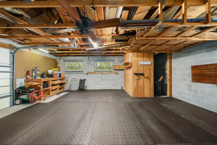 Detached garage/worshop/gym