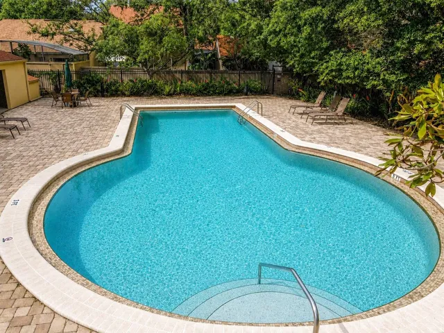 Shadowood Village Pool