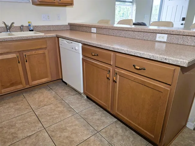 APARTMENT KITCHEN