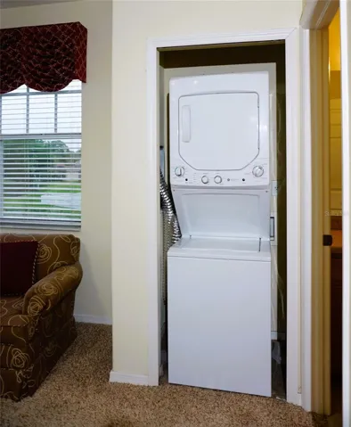 APARTMENT WASHER/DRYER