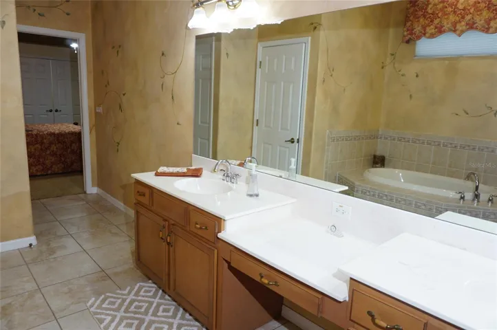 PRIMARY ENSUITE BATH