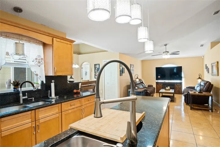 Kitchen/Living Room