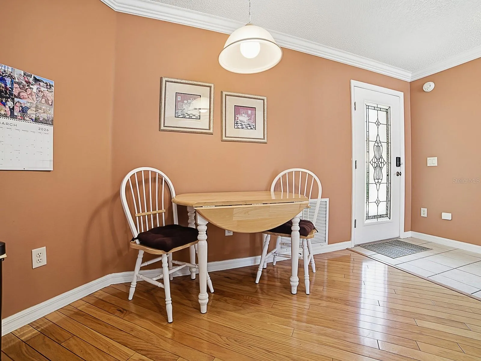 Eat in Kitchen Space