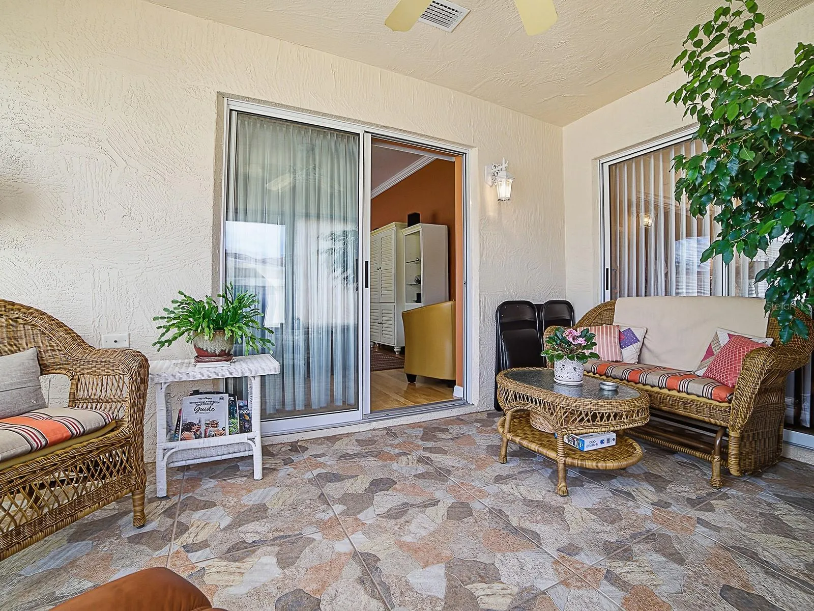 Enclosed Lanai w/ Air