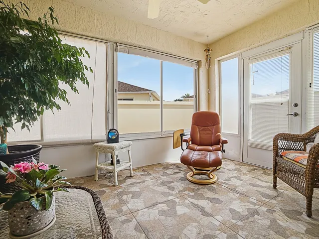 Enclosed Lanai w/ Air