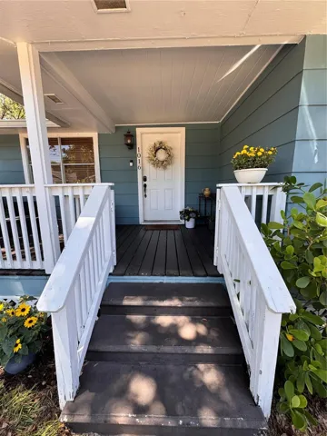 Front Steps to Entry