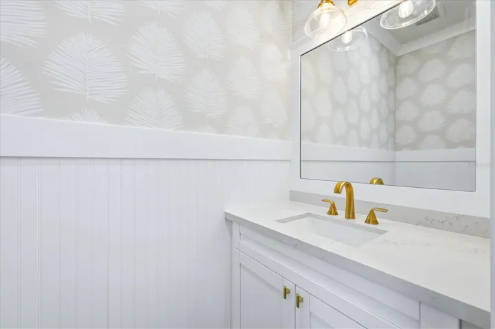 1/2 Guest Bath!