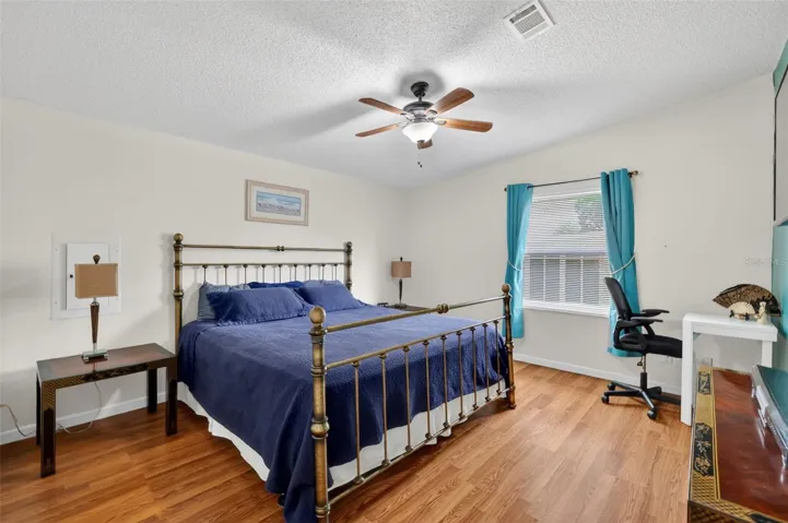Guest bedroom complete with TV