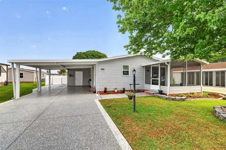 728 Prado Dr. - Large carport