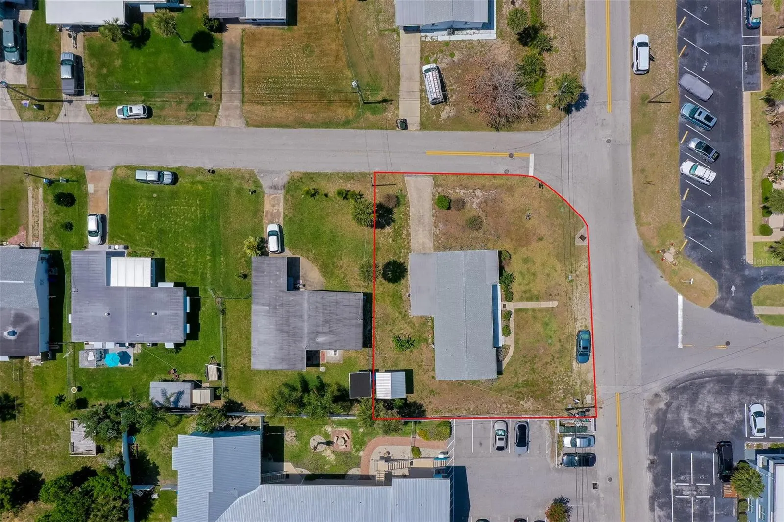 Large corner lot