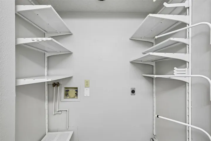 LAUNDRY CLOSET WITH SHELVING