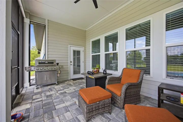 Screened Rear Porch