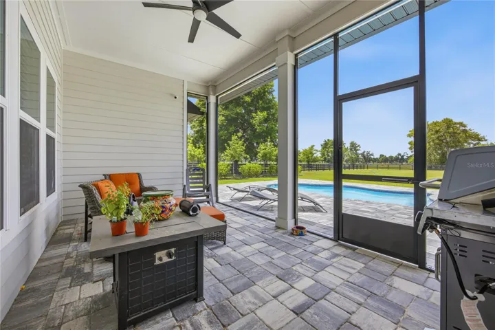 Screened Rear Porch