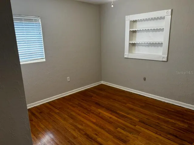 BED ROOM 4